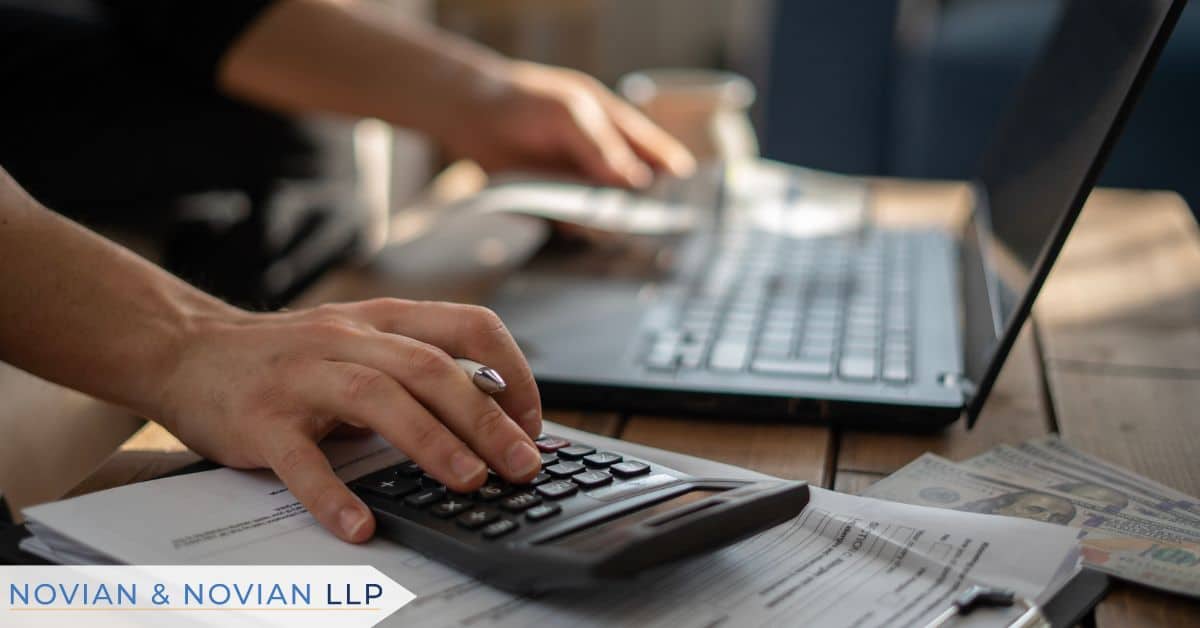 How to Use a Personal Injury Attorney Fee Calculator